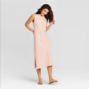 Pink sleeveless midi dress